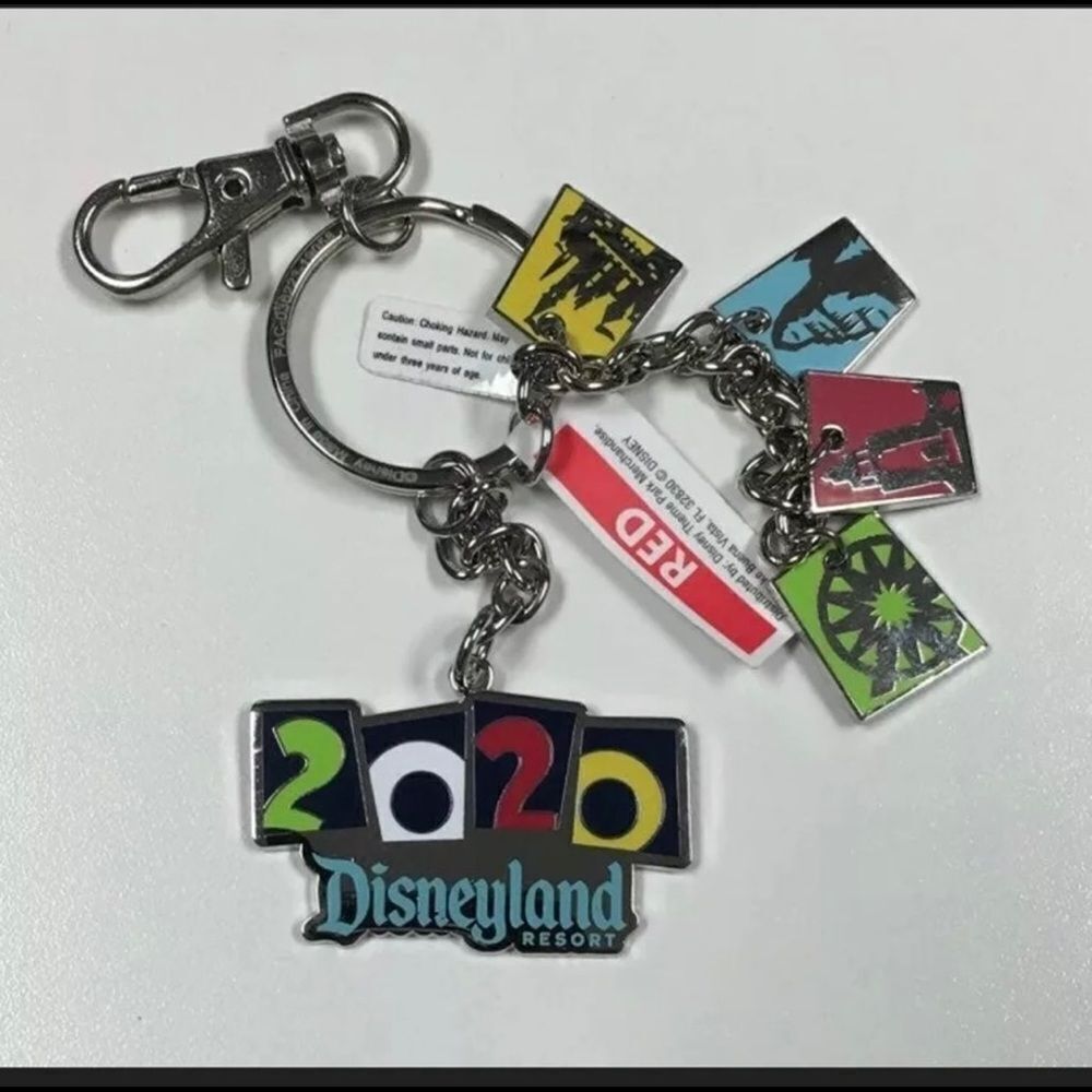 This is a Genuine "2020 Disneyland Resort" Disney Parks Keychain!